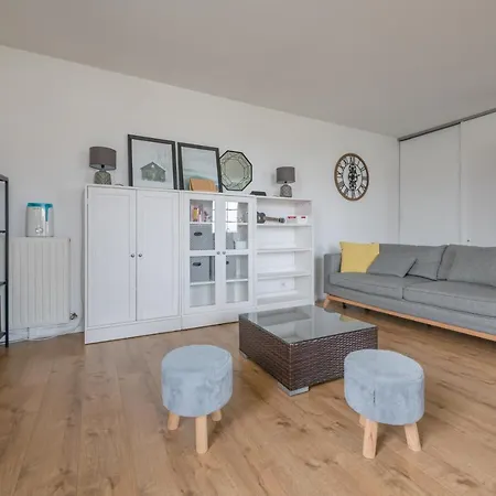 Superb Family Duplex Clos To Disneyland Apartment *
