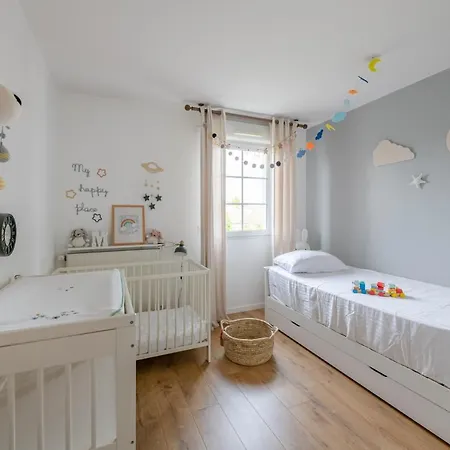 Superb Family Duplex Clos To Disneyland *